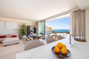 asunnon omistaminen aurinkorannikolla - Espanja vs- Suomi